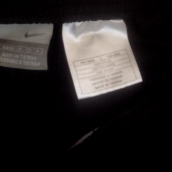 Nike Womens Shorts Black Size Small 4-6 - Picture 4 of 6